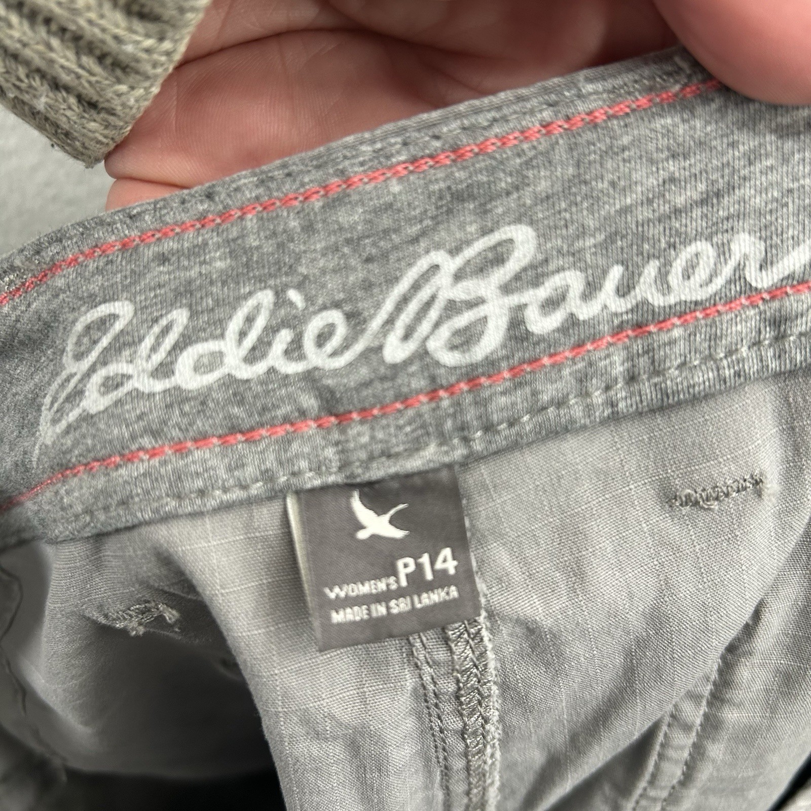 Eddie Bauer Shorts Petite 14 Gray Slightly Curvy Cargo Ripstop Canvas Chino 14P