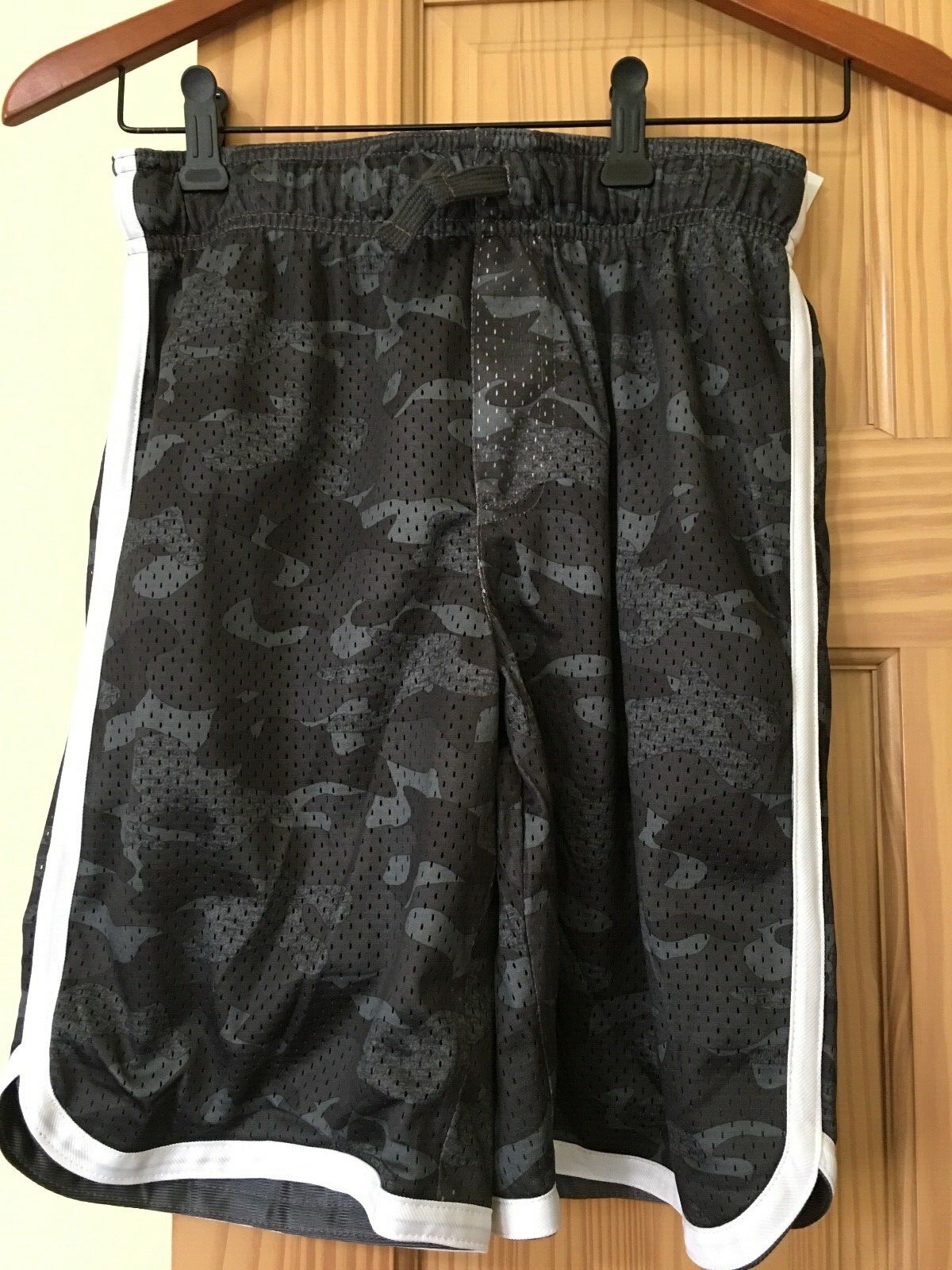NWT Oshkosh Boy Camo Active Shorts Varies shade of gray 4,5,6,7,10/12
