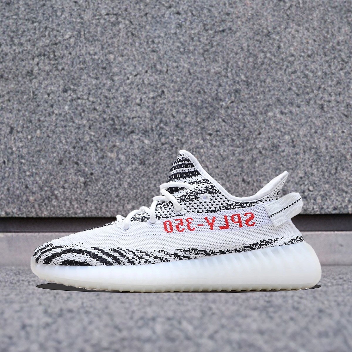 💫CP9654 Men’s Adidas Yeezy Boost 350 V2 White Zebra