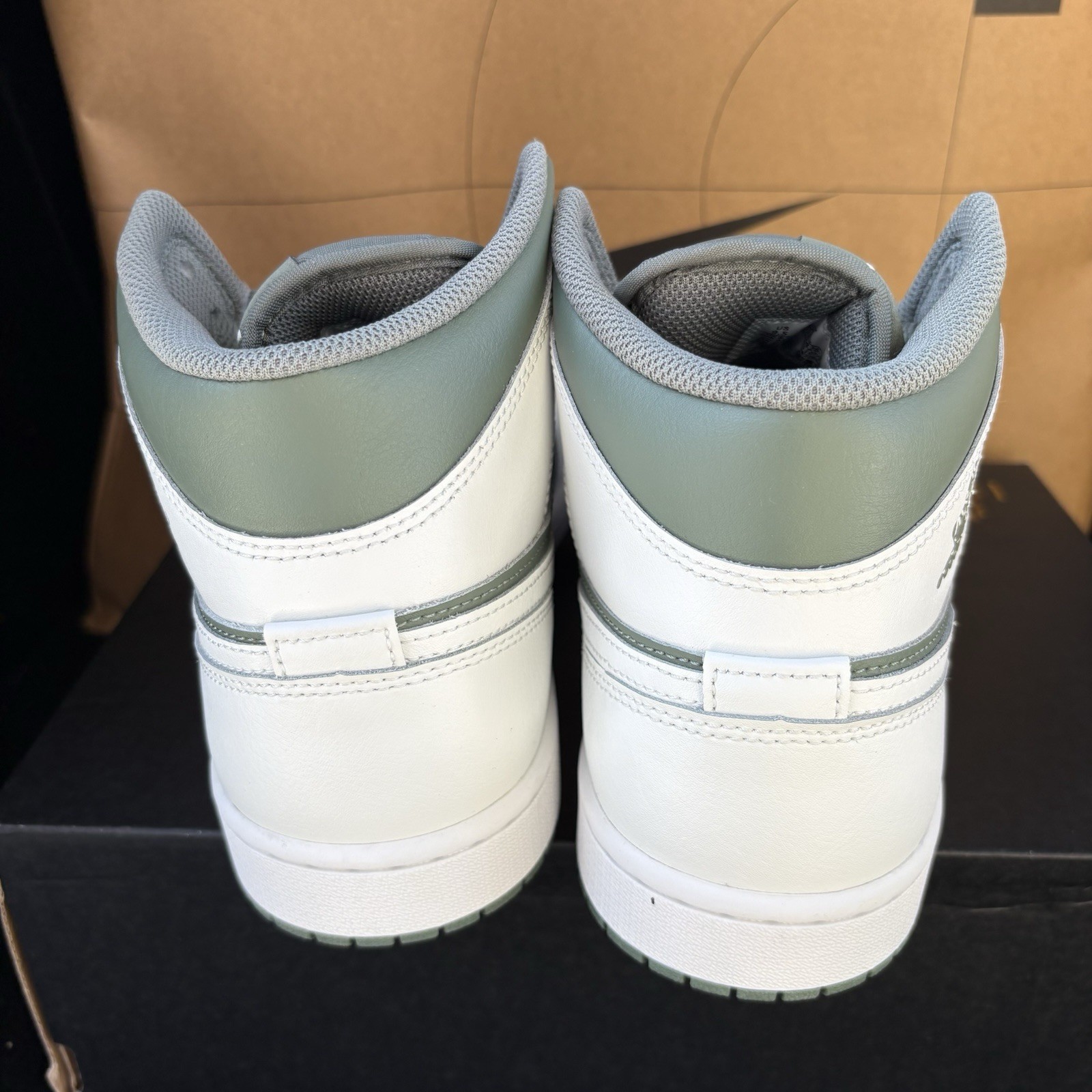 NEW Nike Air Jordan 1 Mid Summit White Lichen Green NBY DQ8426-107 Men Size 11