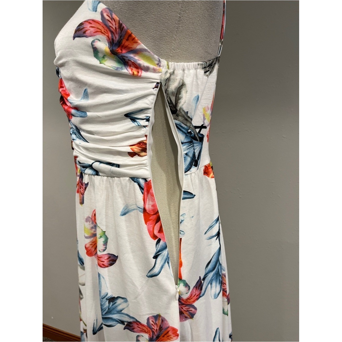 Floral fake Button-Front White midi Sundress size small