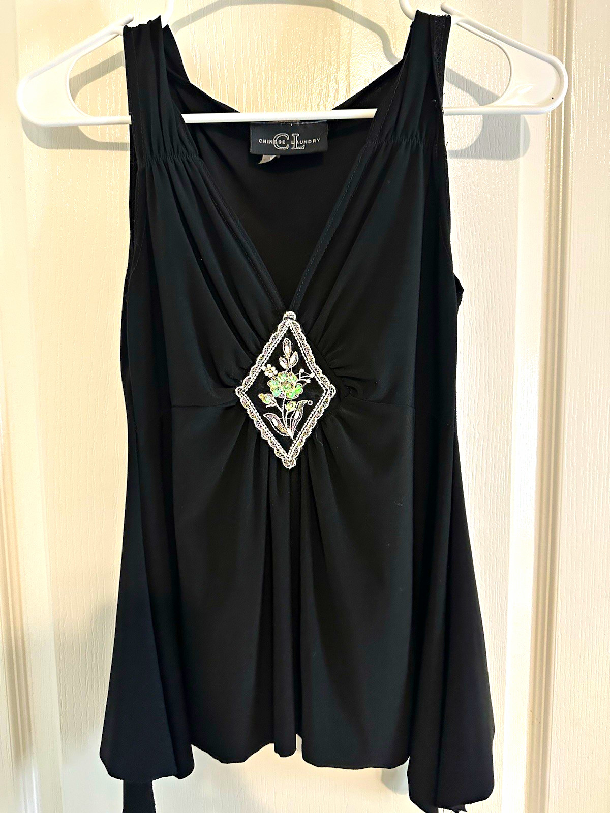 Vintage Chinese Laundry Black Sleeveless V-Neck Solid Top Beaded Accent Size L