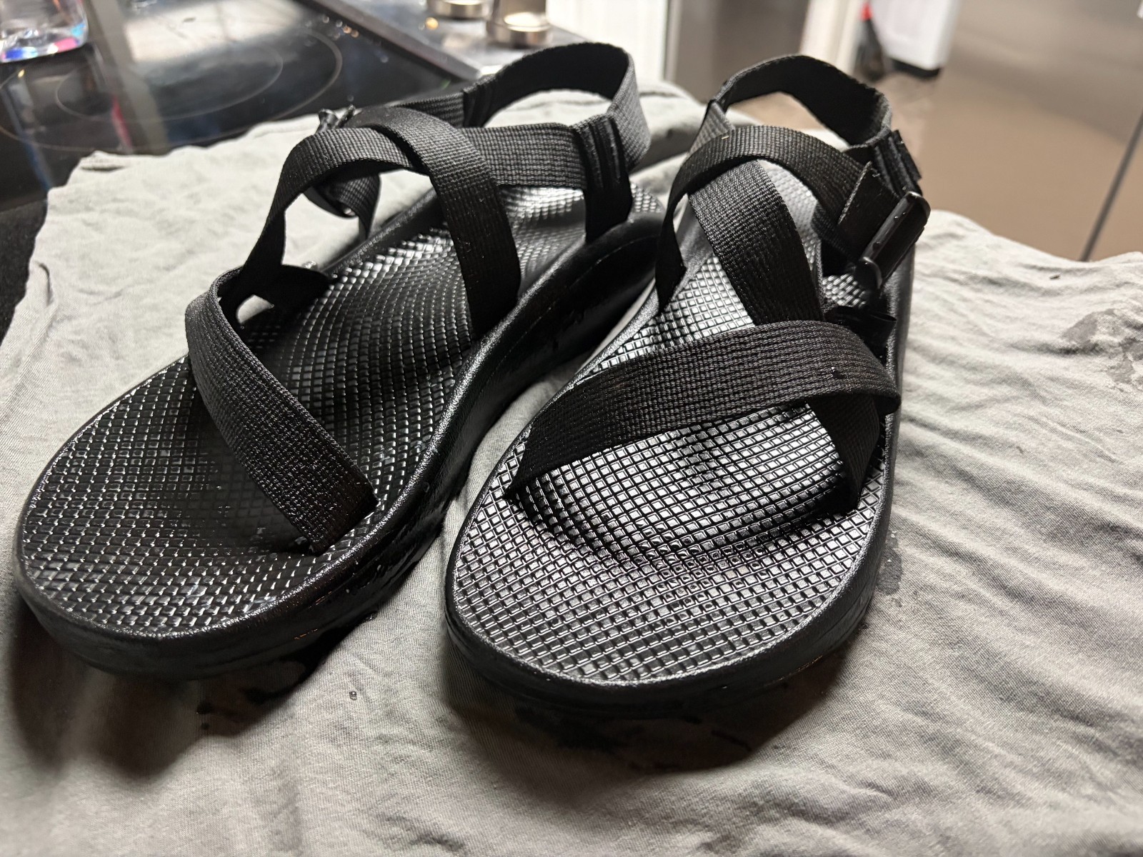 Chaco Men’s Z Cloud Classic Size 12 Triple Black Sandals