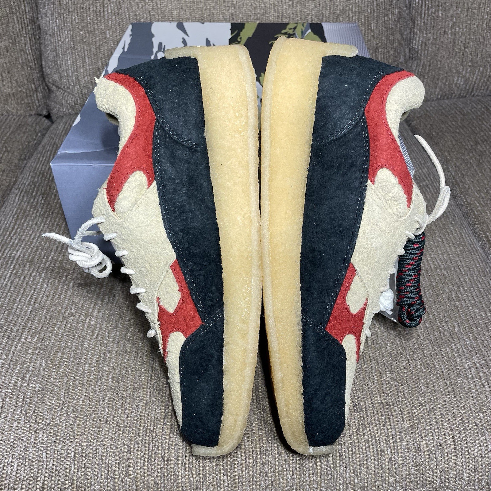 Size 8.5 Clarks Lockhill Ronnie Fieg Kith 8th Street Scarab Hairy Suede 26176246
