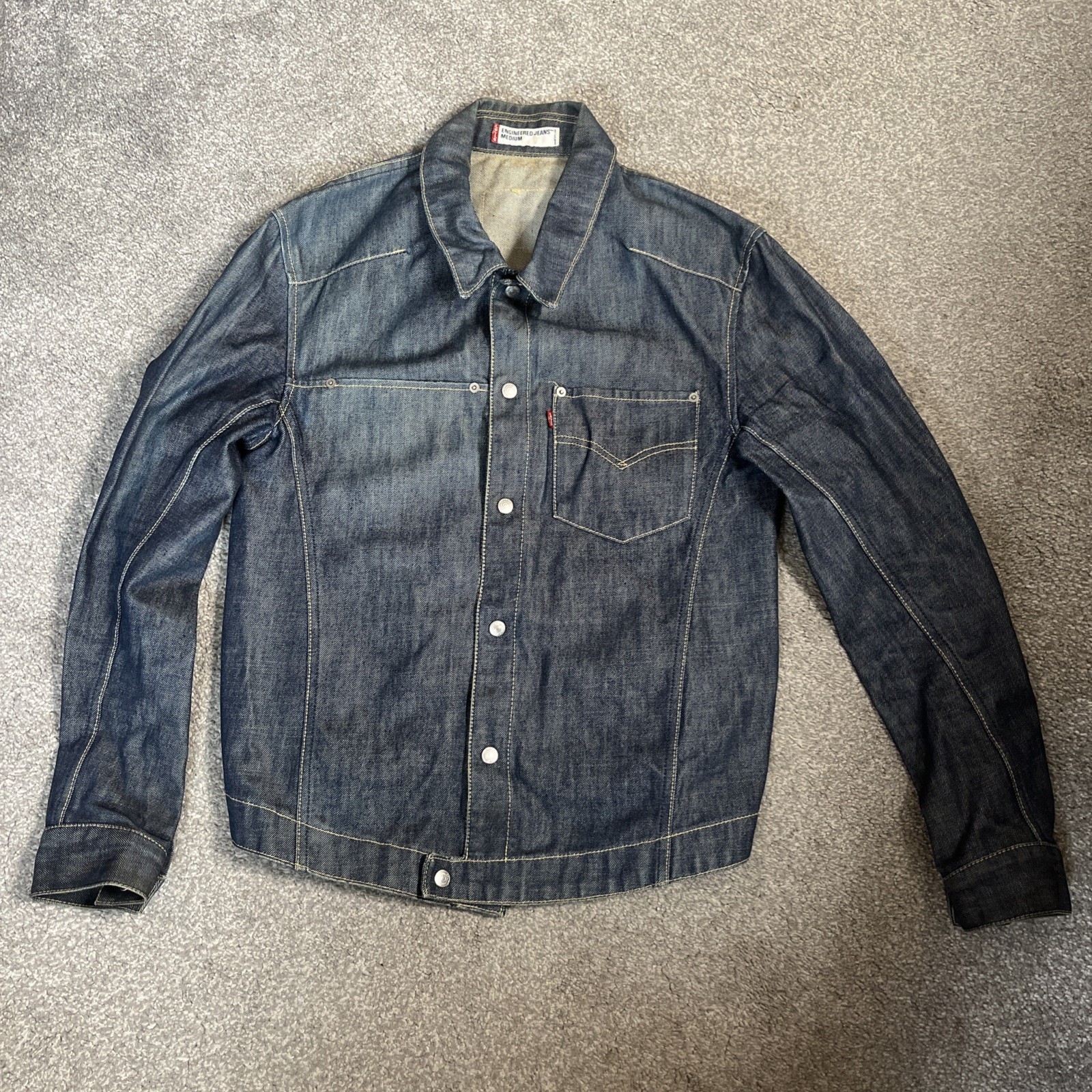 Levi’s Engineered Jeans Jacket size Medium Blue Denim Vintage Y2K Snap Button