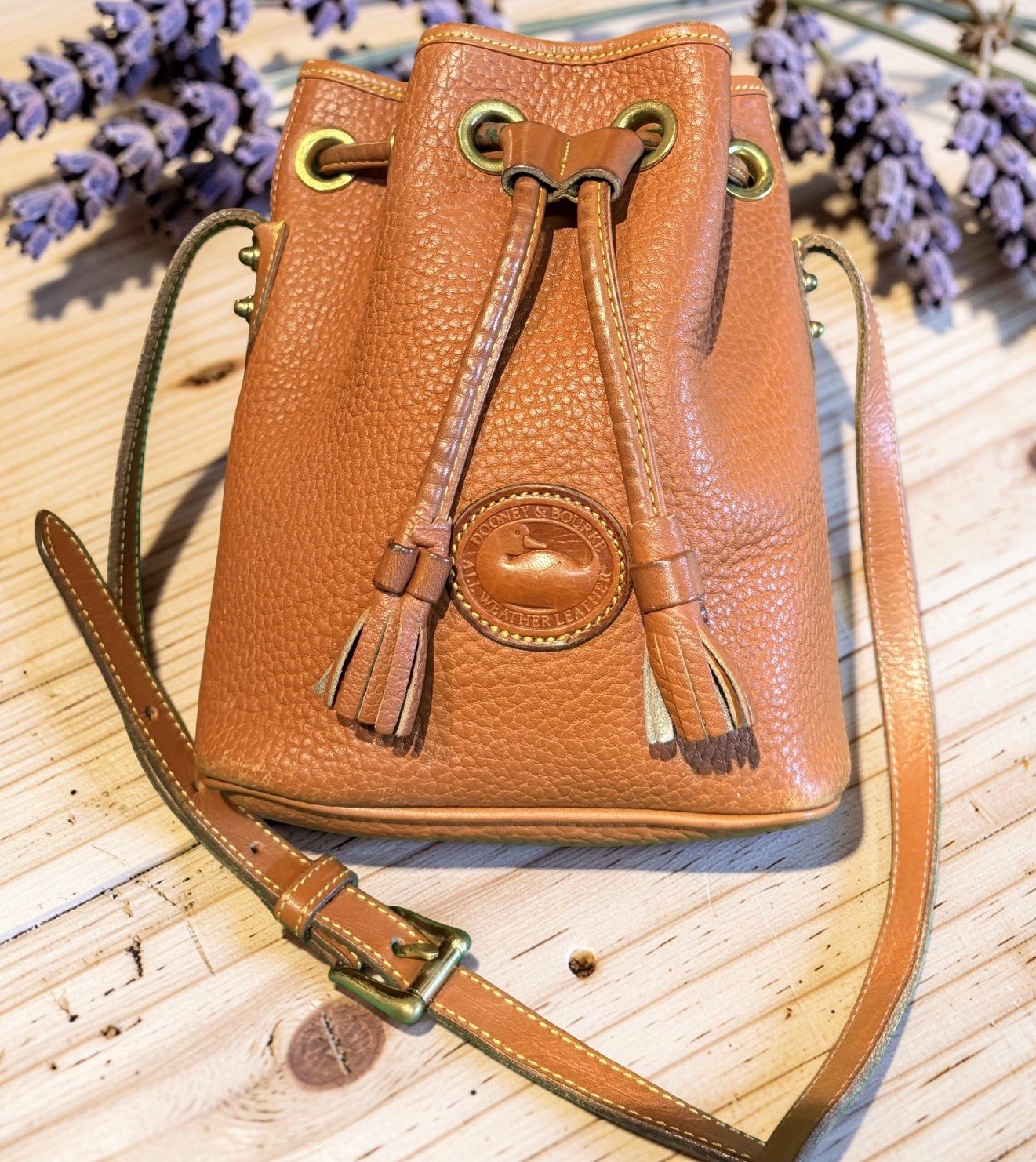 Dooney Bourke Brown Vintage R134 Mini Bucket Drawstring Shoulder Bag Leather