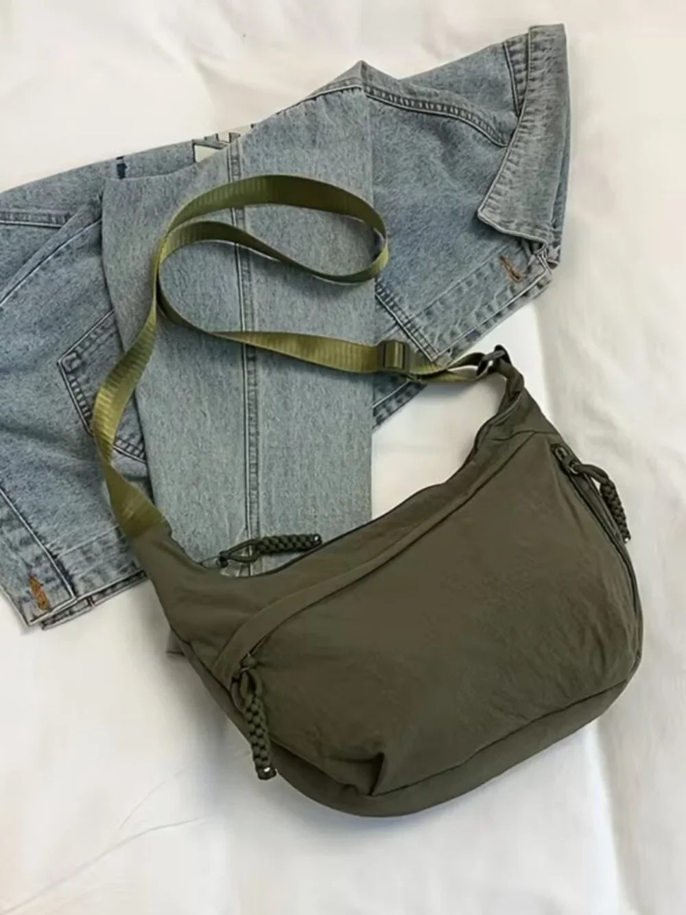 Women Crescent Shoulder Bag Nylon Crossbody Hobo Slouchy Sling Bag Lightweight