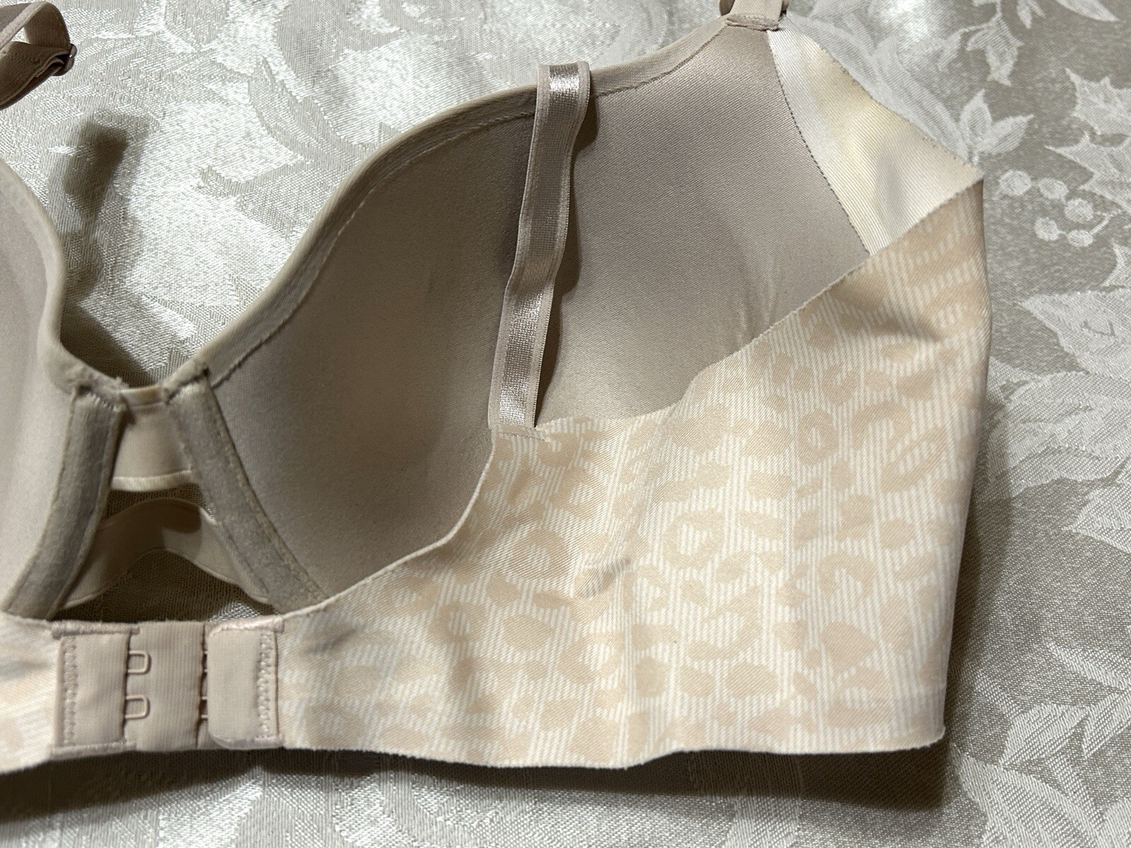 WARNER’S RB5781A No Side Effects Smoothes Underwire 34D Nude Animal Print Bra