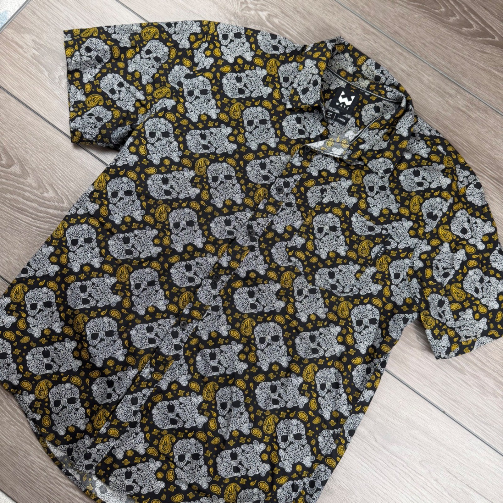 WXYZ Mens Button Up Shirt Skull Paisley Print Black Yellow Large