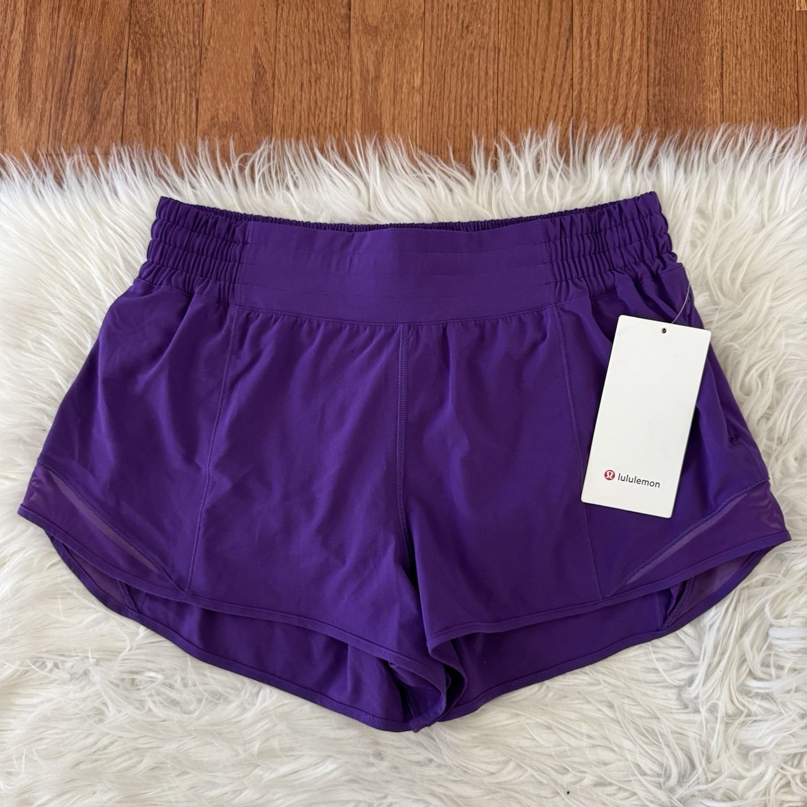 Lululemon Hotty Hot High Rise Shorts Women’s Sz 10 College Purple 2.5” Lined NWT