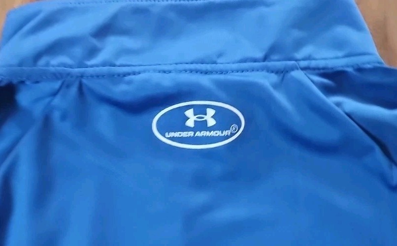 Under Armour Mens Heat Gear Long Sleeve 1/2 Zip Stretch Shirt Blue Medium New.