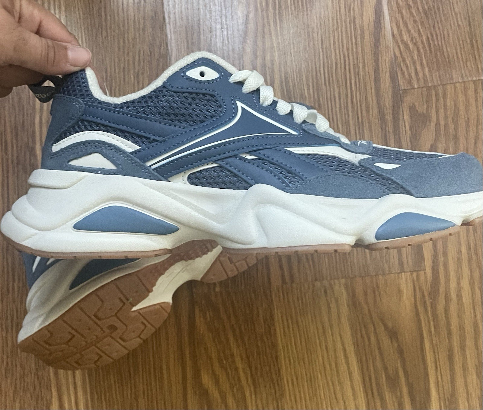Reebok Blue/White Low Top Lace-Up Athletic Sneakers Rubber Sole