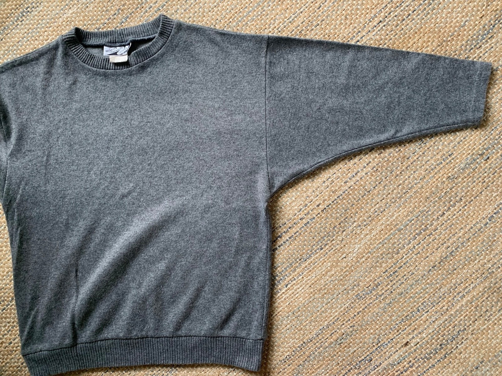 VTG Rebecca Stessens Sml Mid-Elbow 80s Workout Pullover Gray Sweater Made in USA