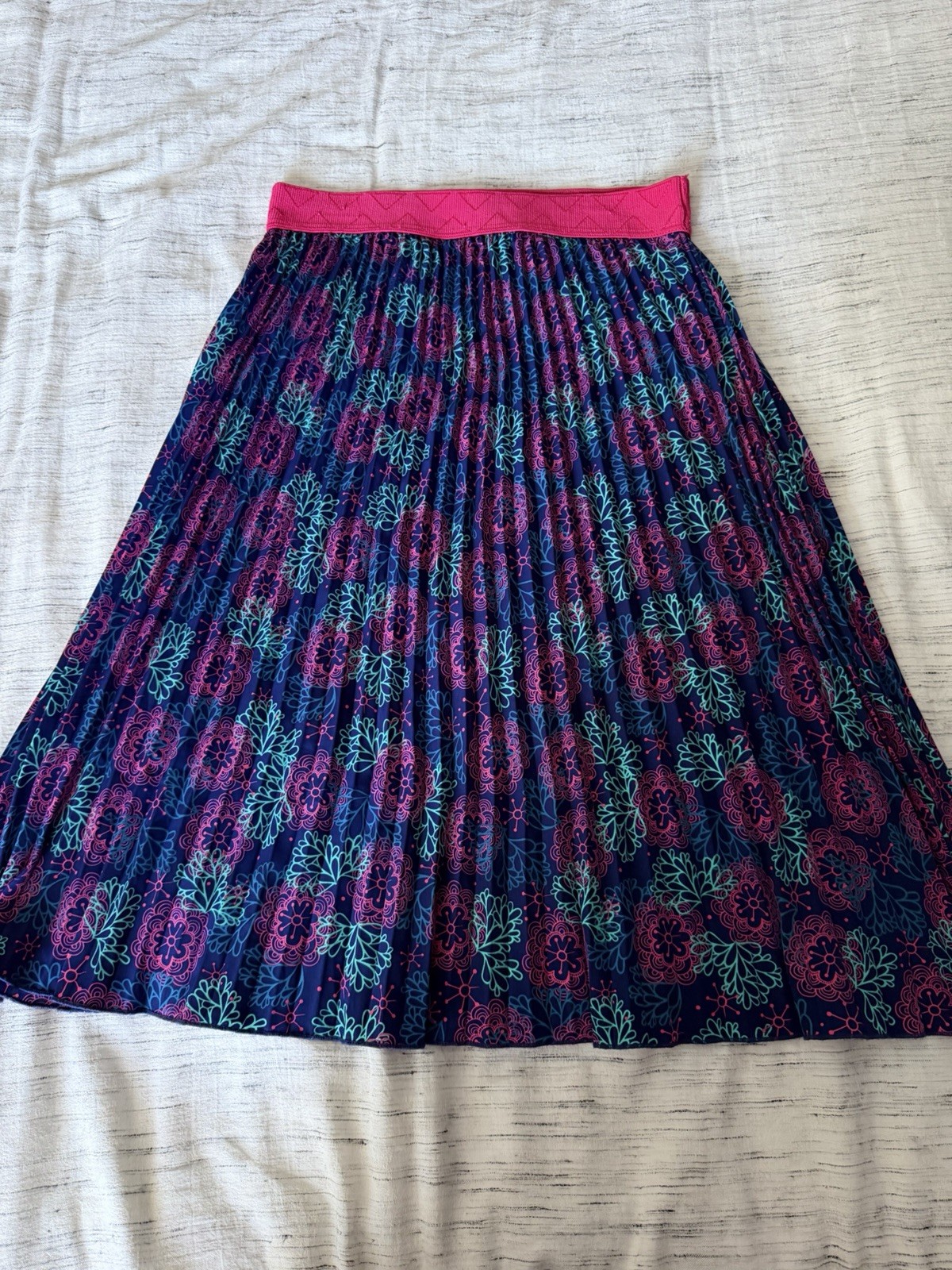 LuLaRoe Skirt Women’s S Floral Pleated Pull-On Elastic Waist Midi A-Line