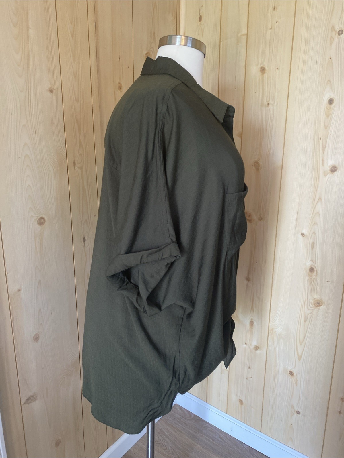 City Chic Olive Green Lightweight Button Blouse Tie Front. XXL (24)
