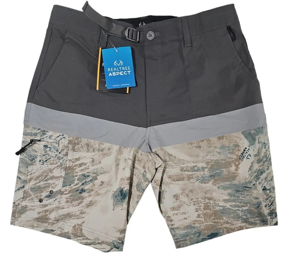 Realtree Hybrid Shorts Medium Performance Fishing Cargo Hiking Water Repellent