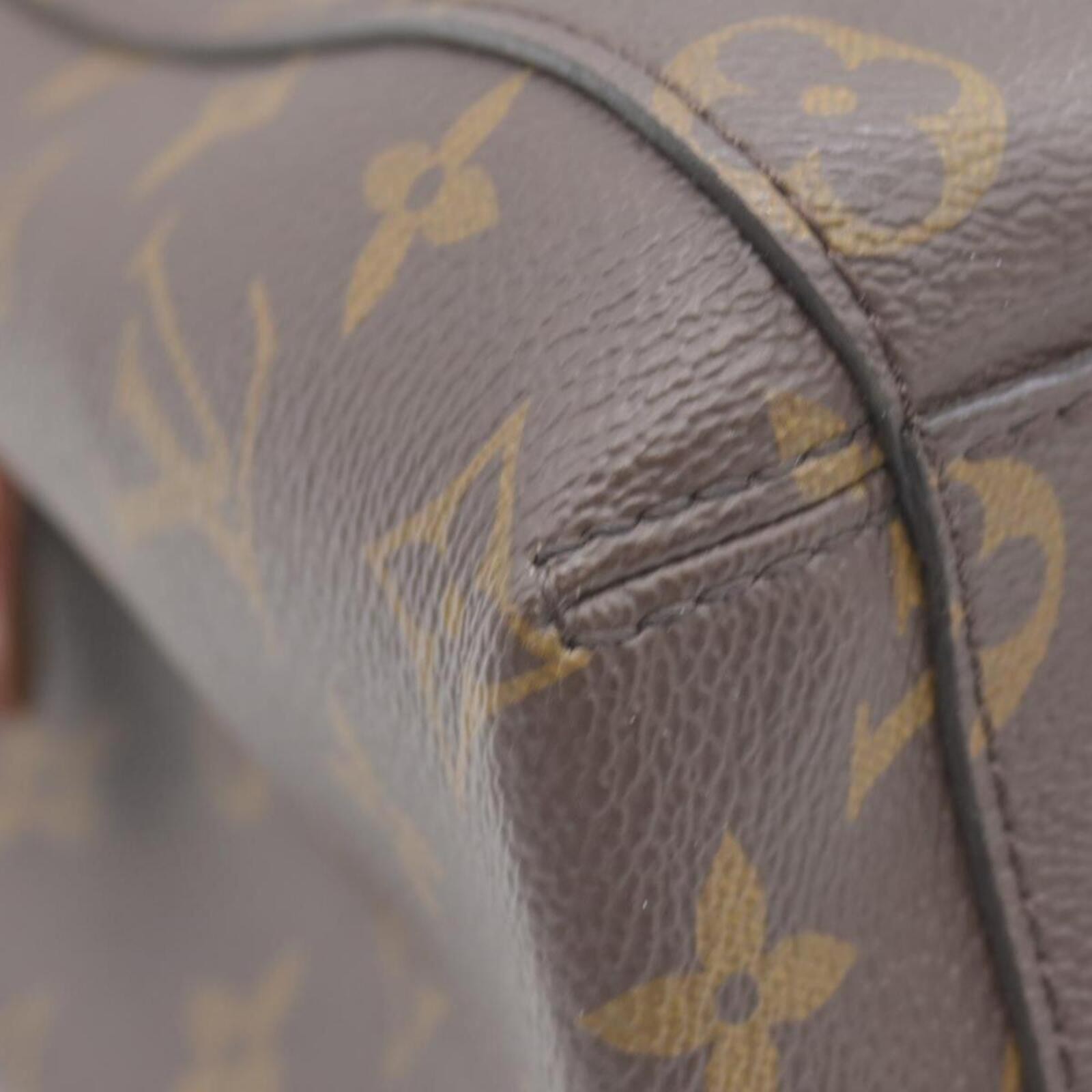 $2750 2017 Louis Vuitton Monogram Montaigne BB CA1147
