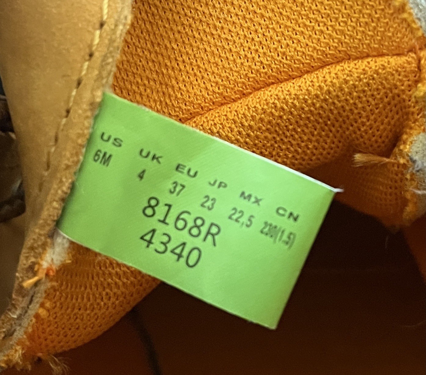 TIMBERLAND – Women’s Waterville 6 inch boots Shoe Size 6M