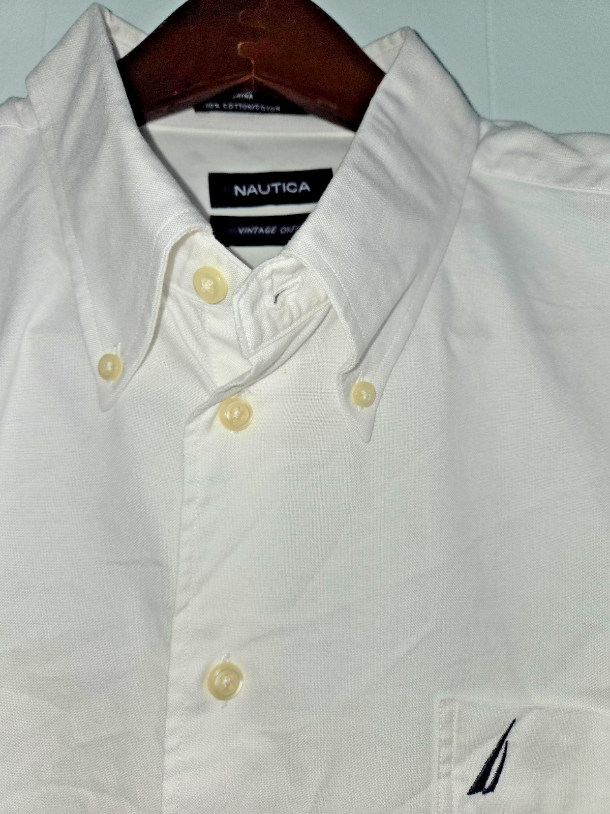NAUTICA WHITE VINTAGE OXFORD 100% COTTON SIZE EXTRA LARGE 17 1/2 X 34-35