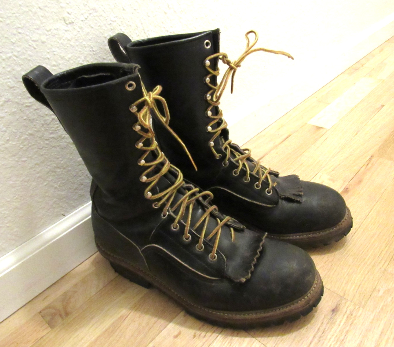 Vintage Redwing Logger Boots 9.5 Steel Toe ANSI Z41 PT91 MI/75 C/75 Black USA