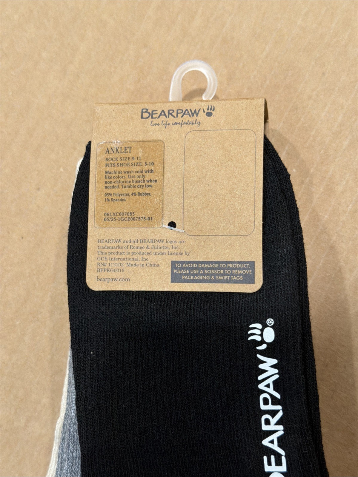 BEARPAW Super Soft Ruffle Support Anklet Socks Beige/Grey/White/Black – 5 Pair