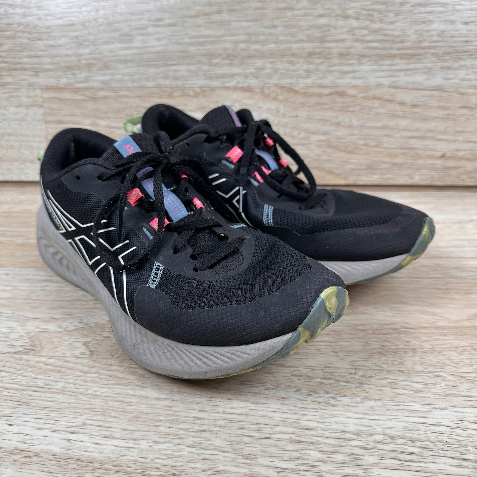 Asics Gel-Excite Trail 2 Womens Size 10 Gray Pink Trail Running Shoes Sneakers