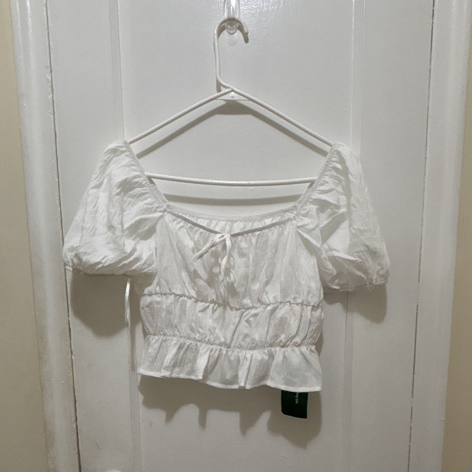 Women’s M White Smocked Puff Short Sleeve Square Neck Crop Blouse