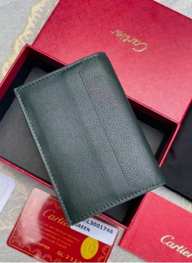 New! Cartier Must de Cartier Green Calfskin Leather Card Holder Wallet Luxury