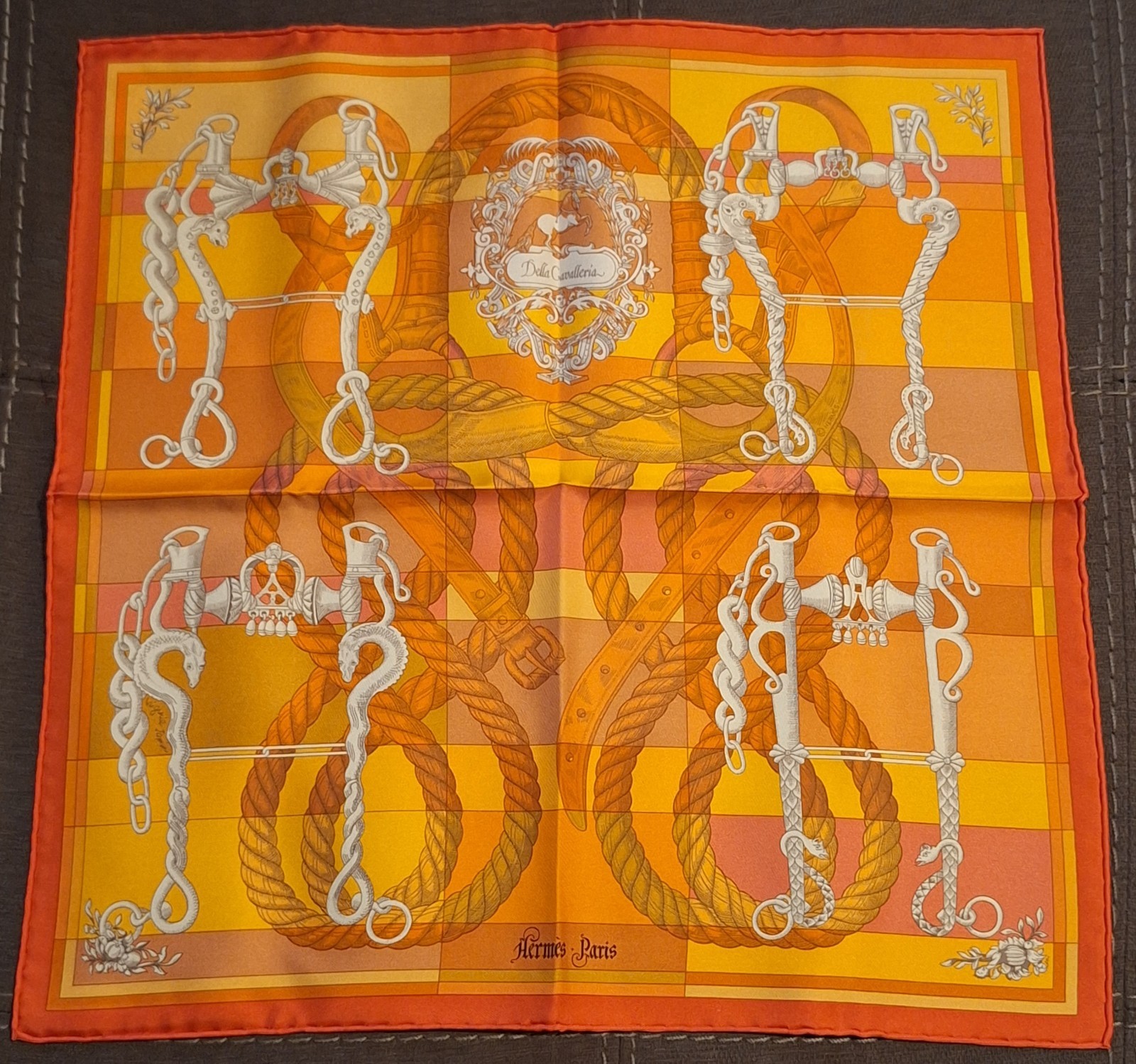 Gavroche Twill 100% Silk 45cm Della Cavalleria Pocket Square Scarf New W/ Box