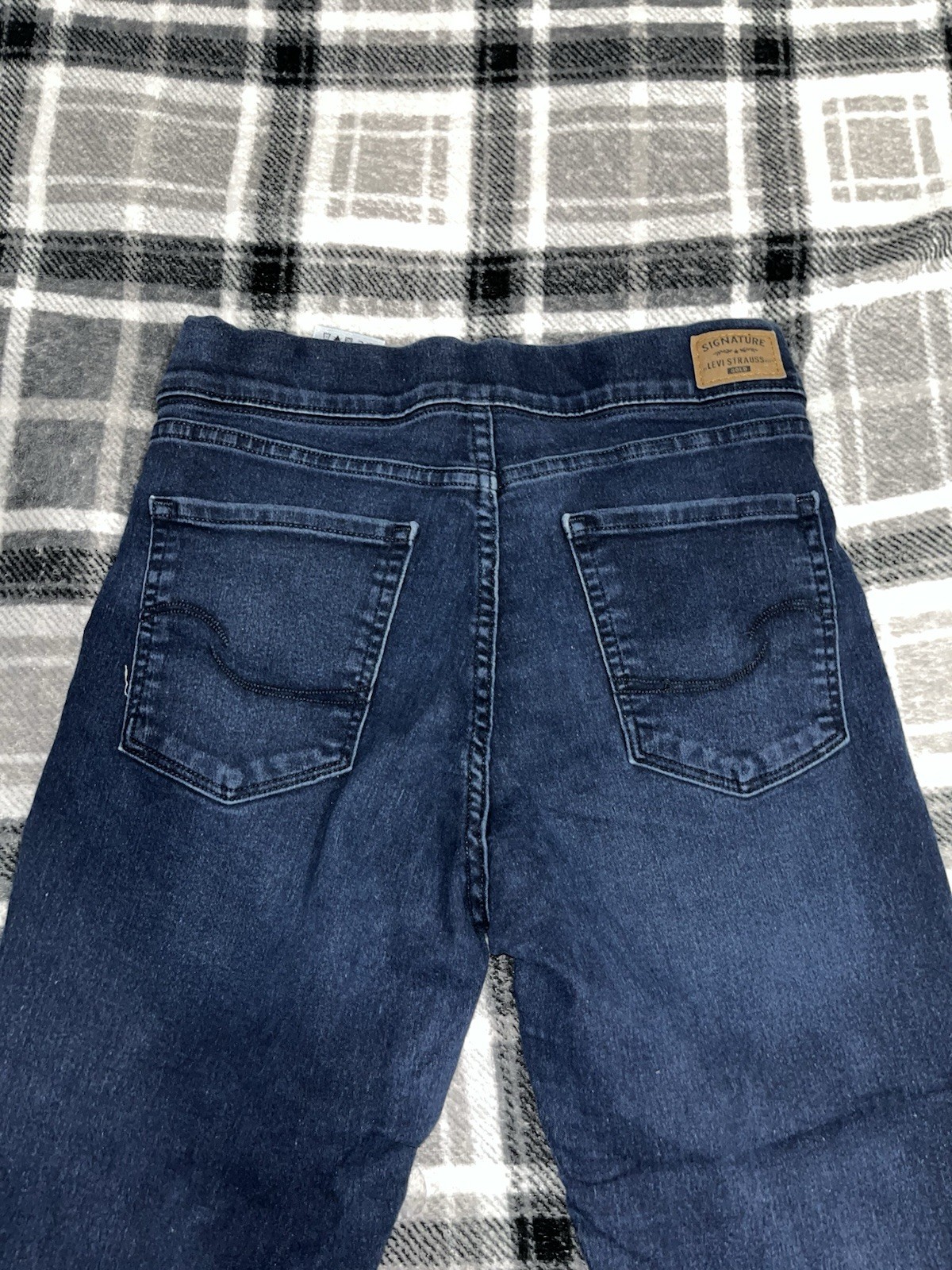 Signature by Levi Strauss & Co. Totally Slimming Pull-On Skinny Jeans