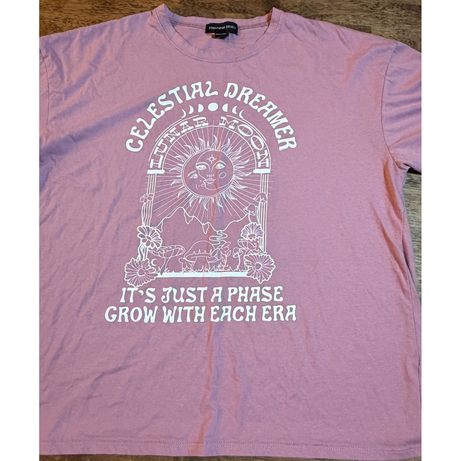 Streetwear Society Celestial Dreamer Lunar Moon Graphic Tee Pink Women Large
