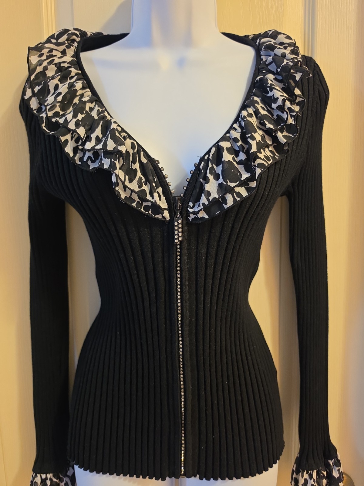 Beautiful Belldini Ribbed Viscose Fabric Sweater