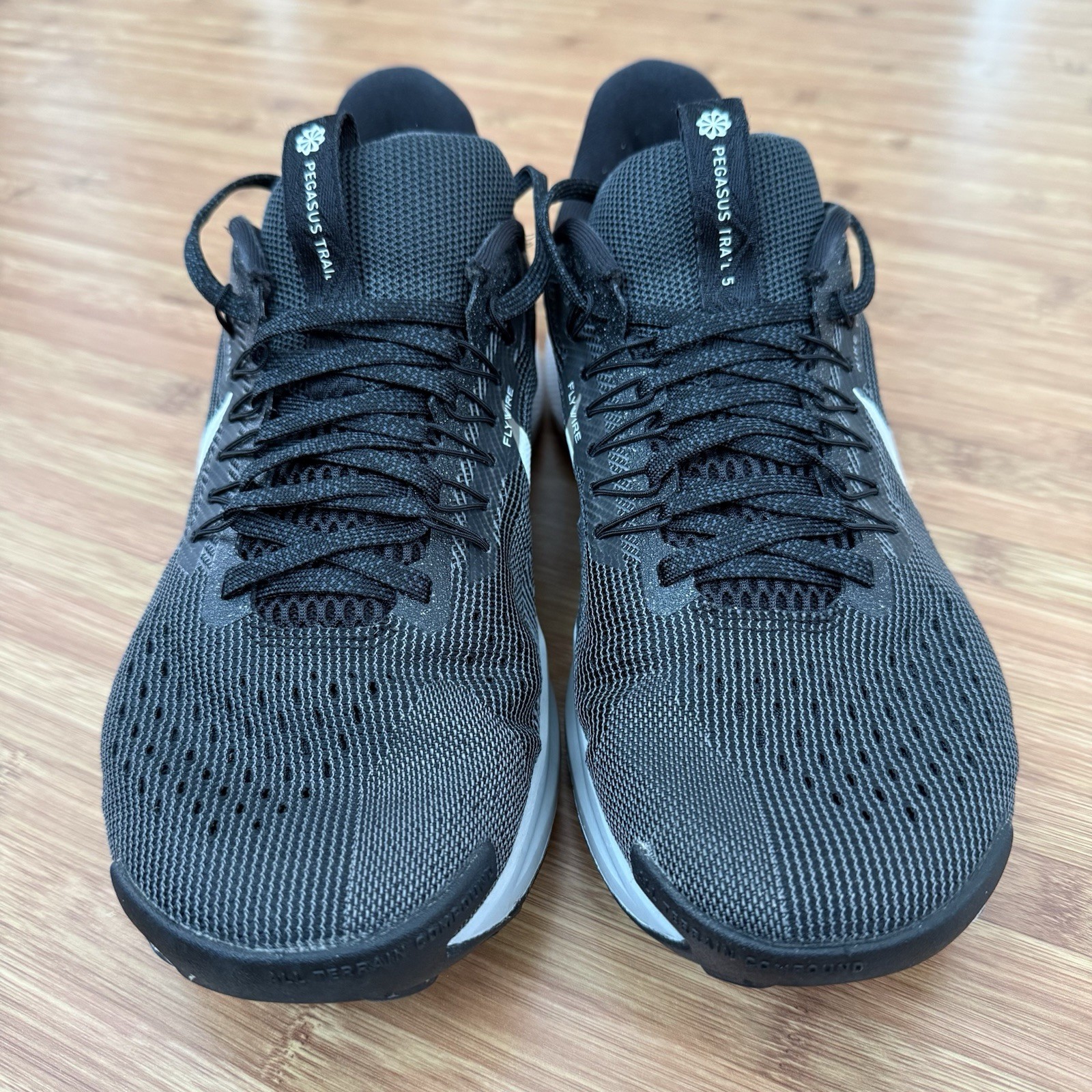 Nike ReactX Pegasus Trail 5 Men 9 Black White Running Shoes DV3864-001
