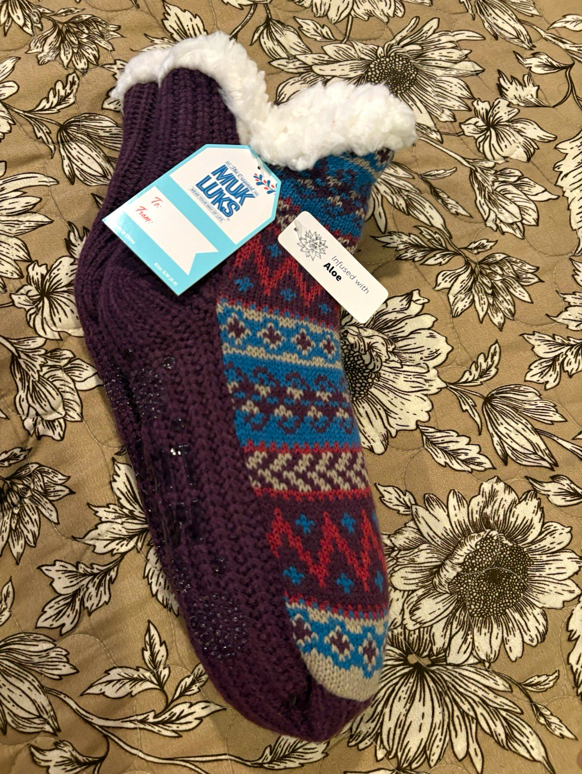 Muk Luks Women’s Fair Isle Non-Slip Bed Slipper Socks Mid Calf Size 7-9
