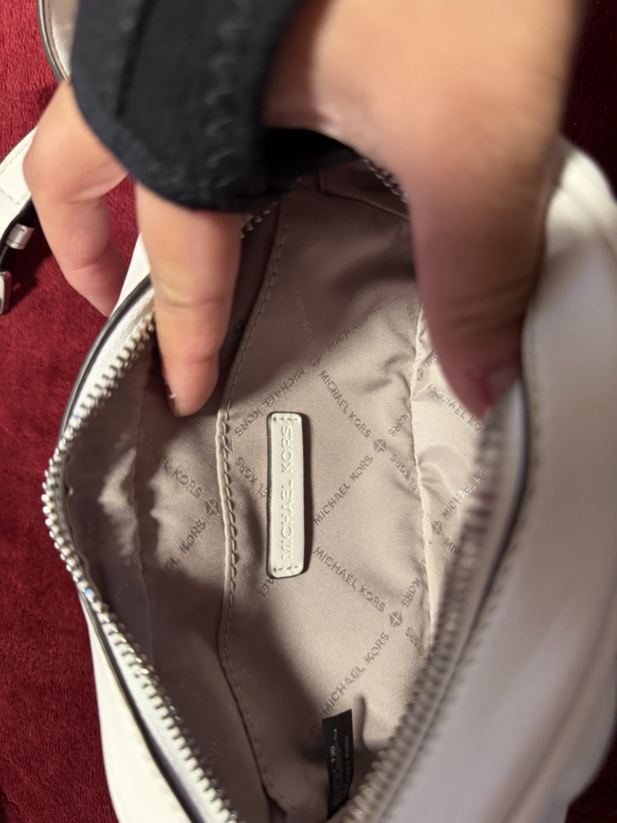 Michael Kors White Quilted Small Crossbody Zip Closure Adjustable Strap Silver