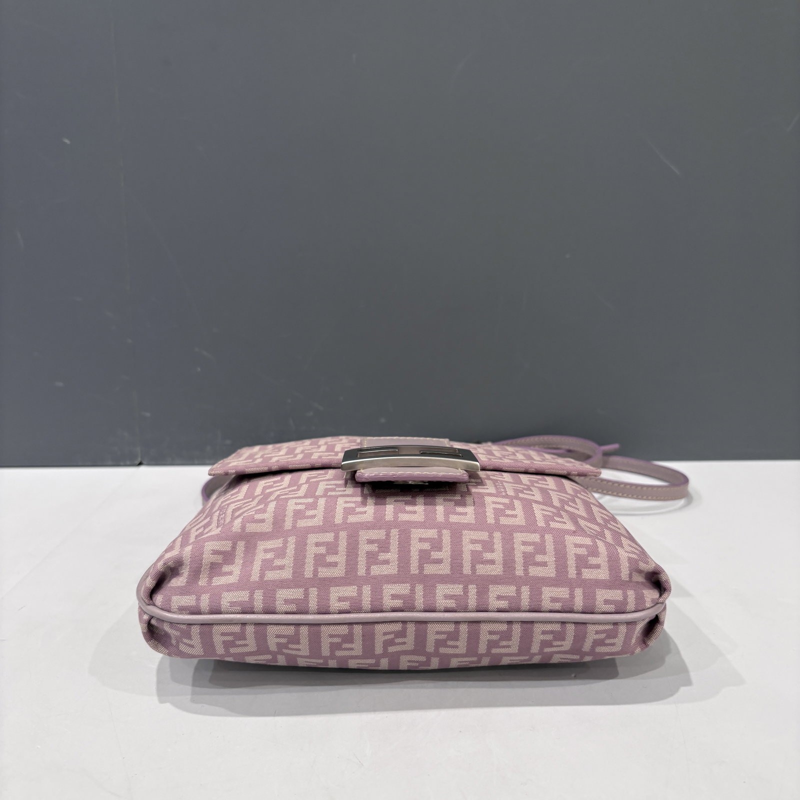 Fendi Shoulder Bag Light Purple Beige Zucchino (lc041826c6)