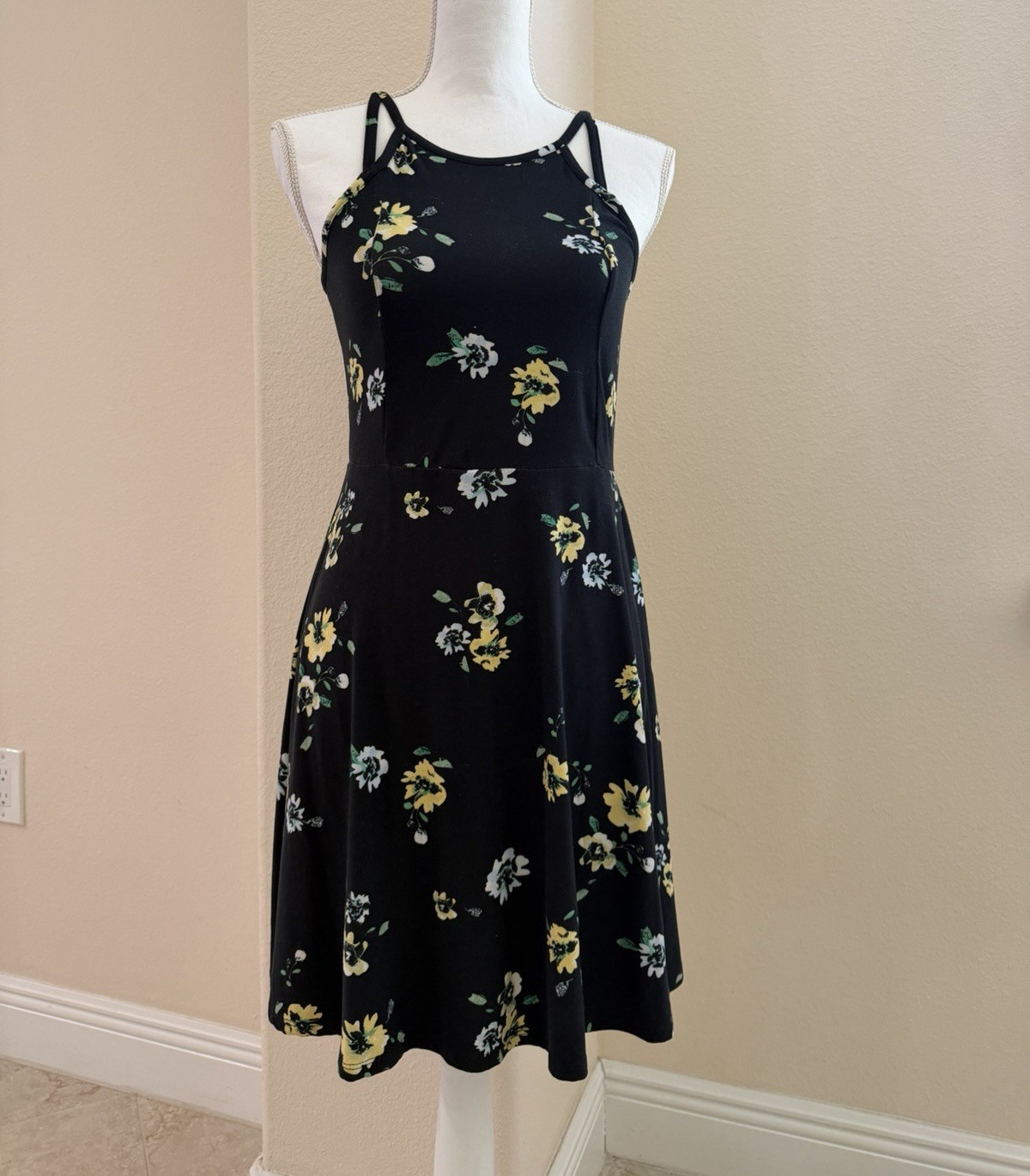 Arizona Jean Co Floral Skater Dress Medium Black Yellow Sleeveless Fit & Flare