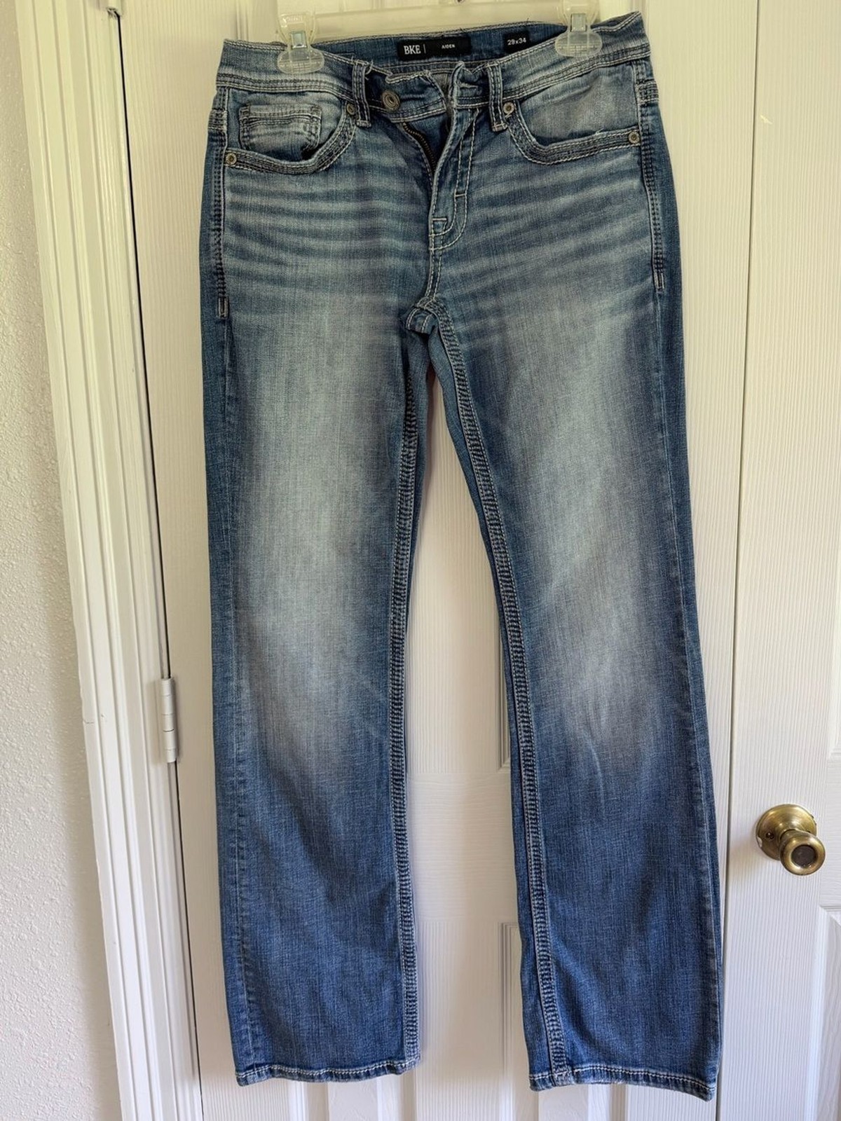 BKE Aiden Jeans Mens 29×34 Straight Leg Medium Wash Stretch Denim Buckle