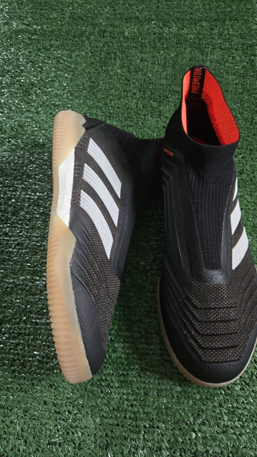 ADIDAS PREDATOR TANGO 18+ IN (BLACK) (SNEAKERS/SOCCER SHOES) SIZE 7 CM7670
