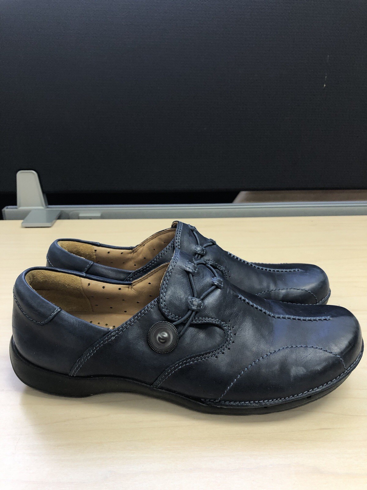 Clarks Structured Un Loop Dark Marine Blue Leather Flat Slip-On Shoes 9.5M