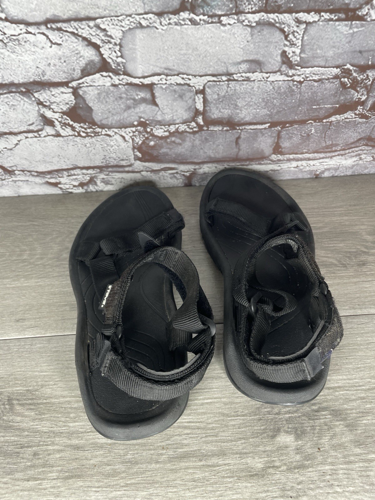 TEVA Hurricane Xlt2 Black EVA Foam Midsole Rugged Rubber Sandals Women 8M US/39