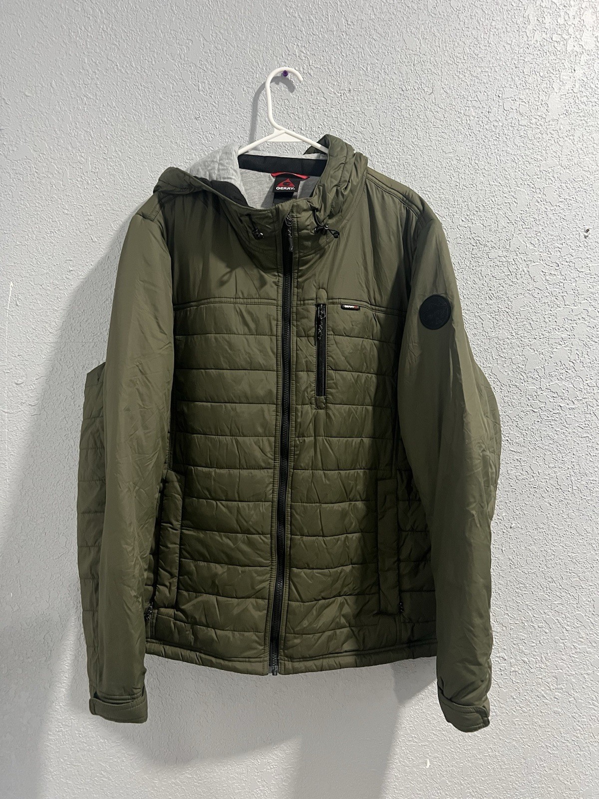 olive green Gerry men’s hooded puffer/insulated jacket