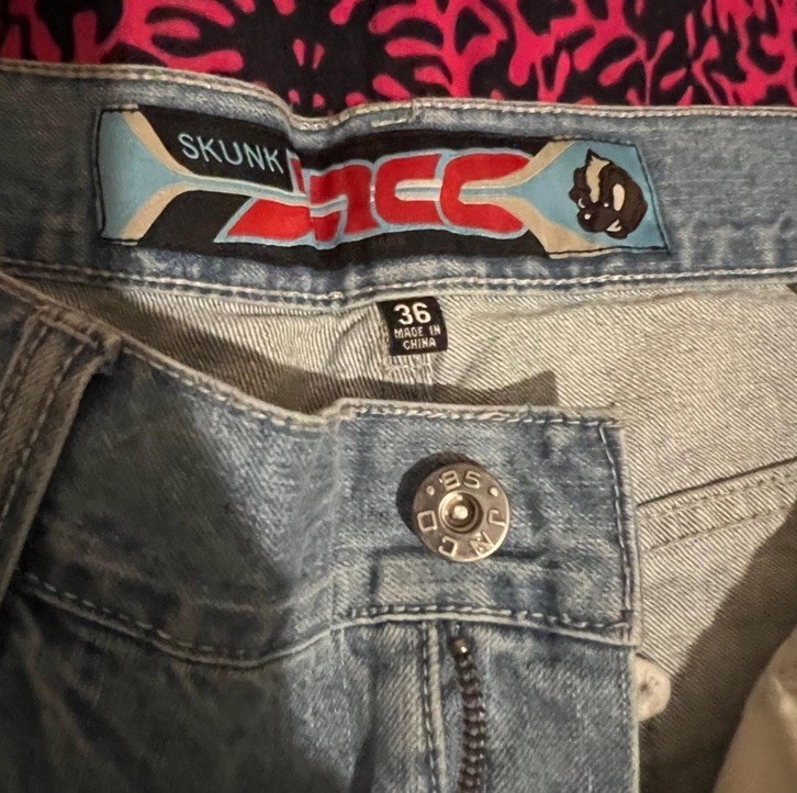JNCO Vintage 90’s Skunk Side Stripes Baggy Deep Pocket Jorts Jean Shorts Size 36