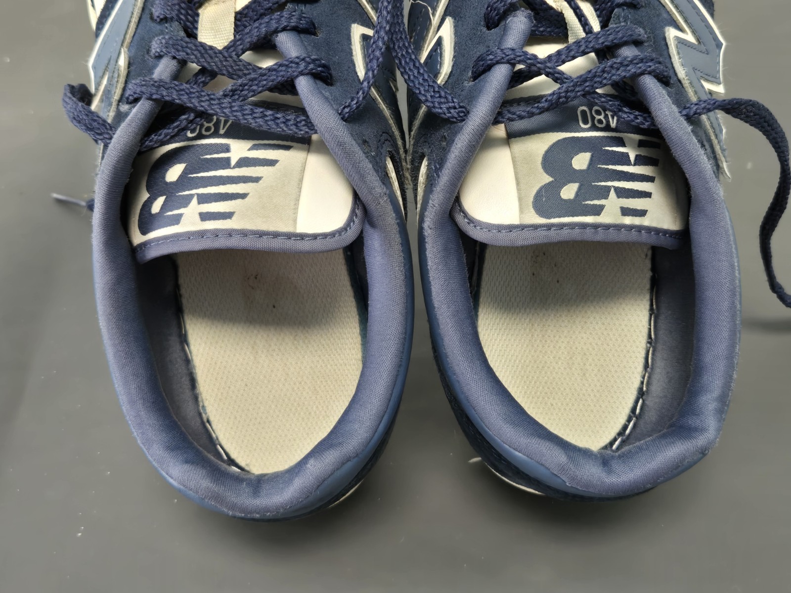 New Balance BB480 Mens Athletic Casual Shoes White/Navy Blue BB480 Size 10