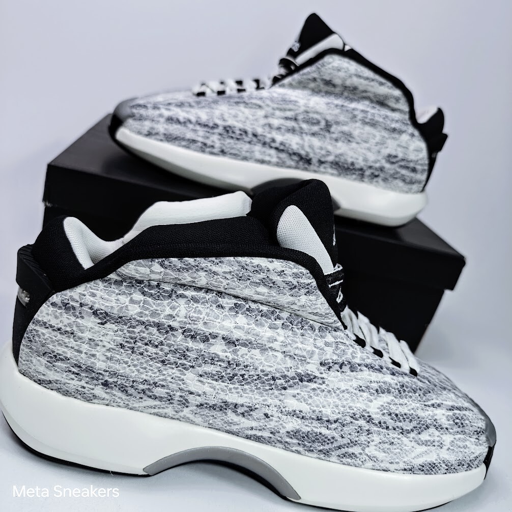 Adidas US 11.5 Men’s White Black Silver Snakeskin Rare Retro Crazy 1 GY2405 NIB