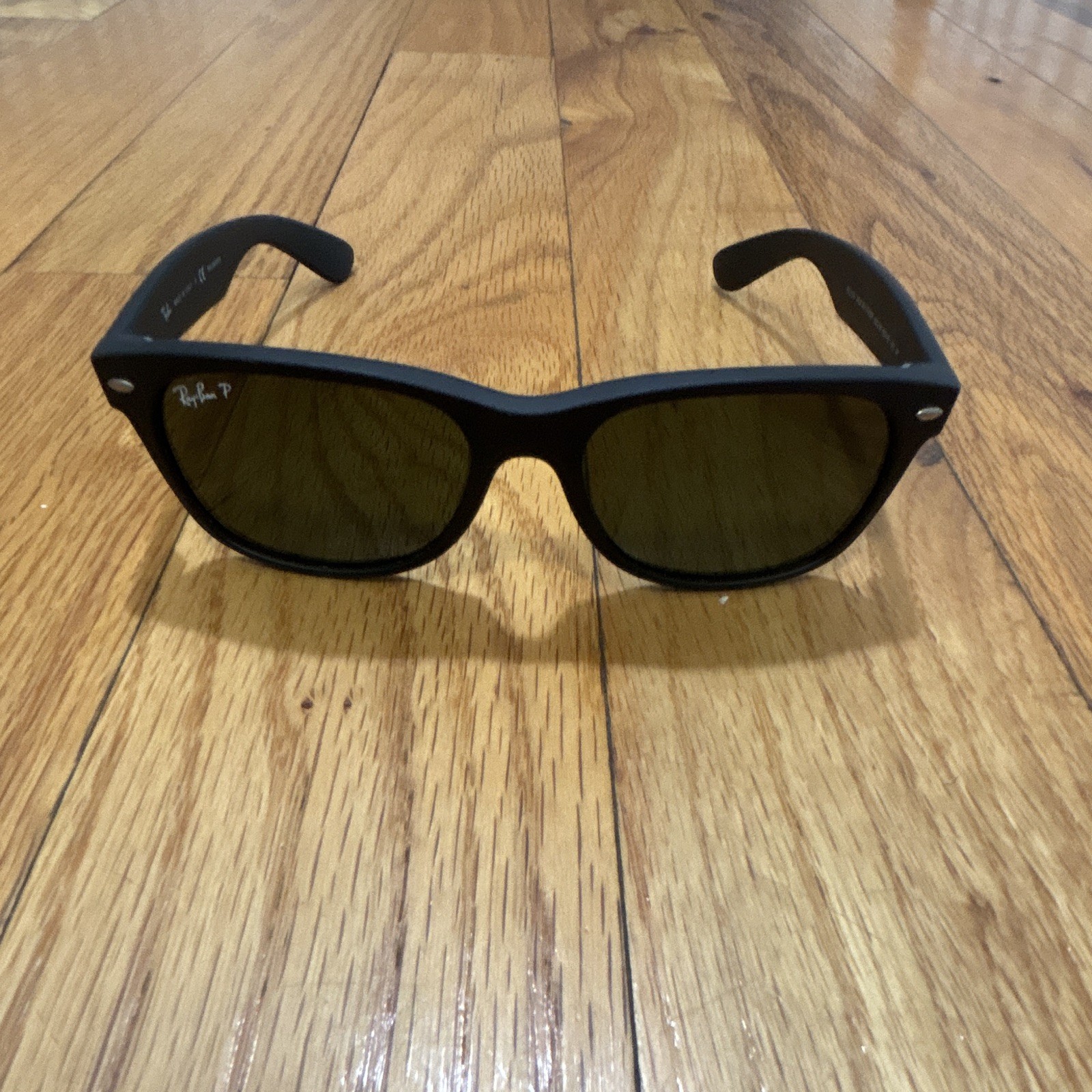 Ray-Ban RB2132 New Wayfarer Sunglasses Matte Black Green Polarized 55-18