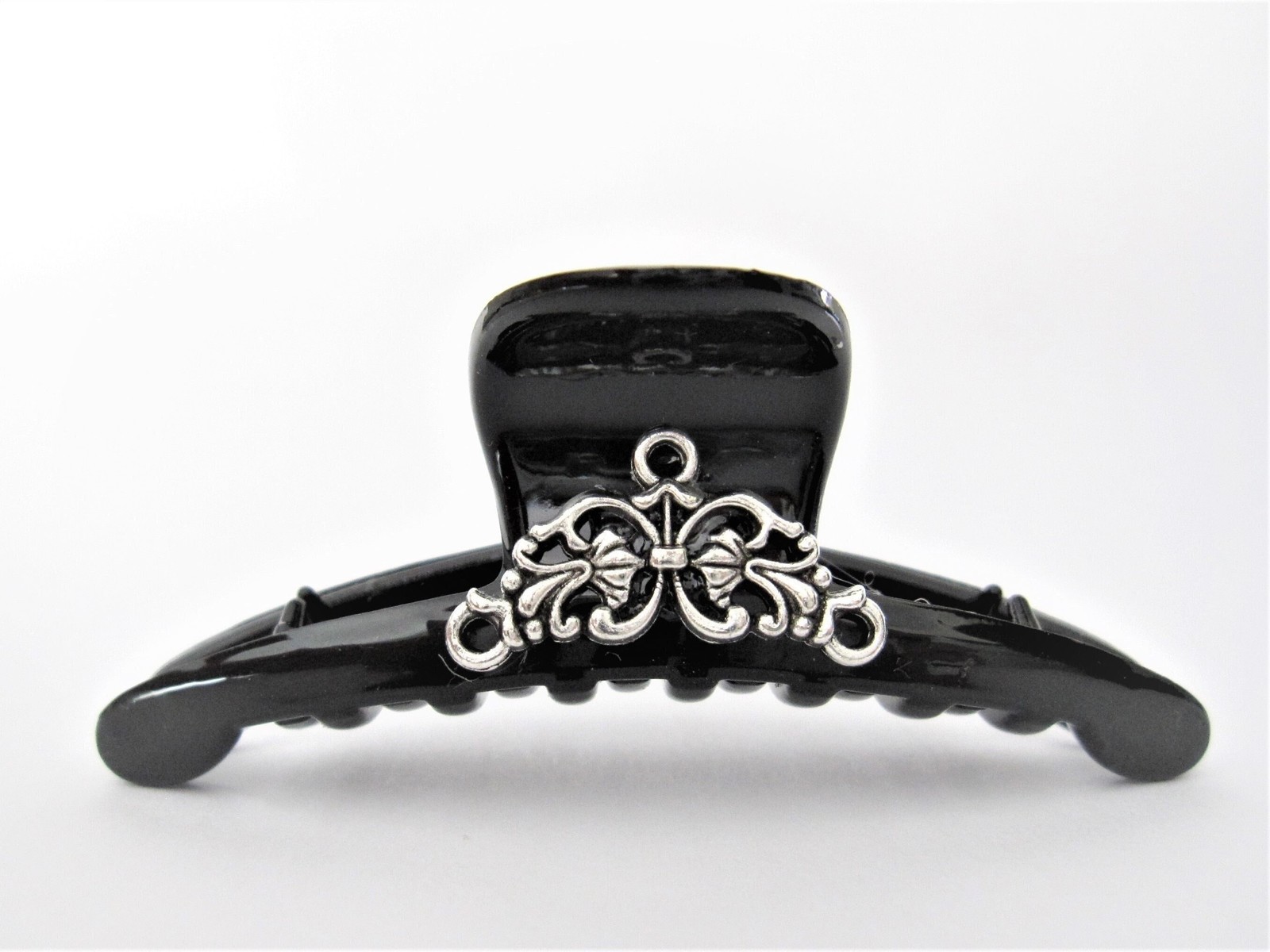 Black and silver metal design hair claw clip for fine, thin hair