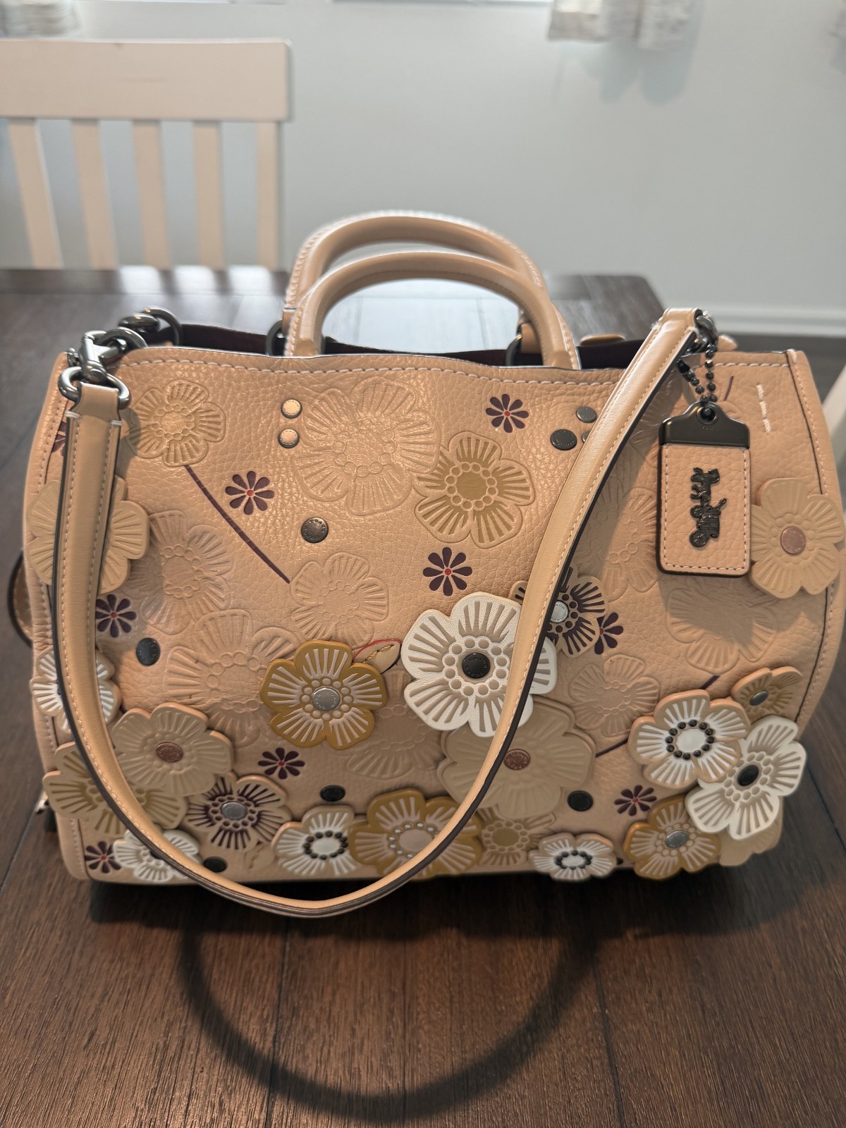 COACH 1941 Rogue 31 in Glovetanned Pebble Leather with Tea Rose #59243 Beechwood