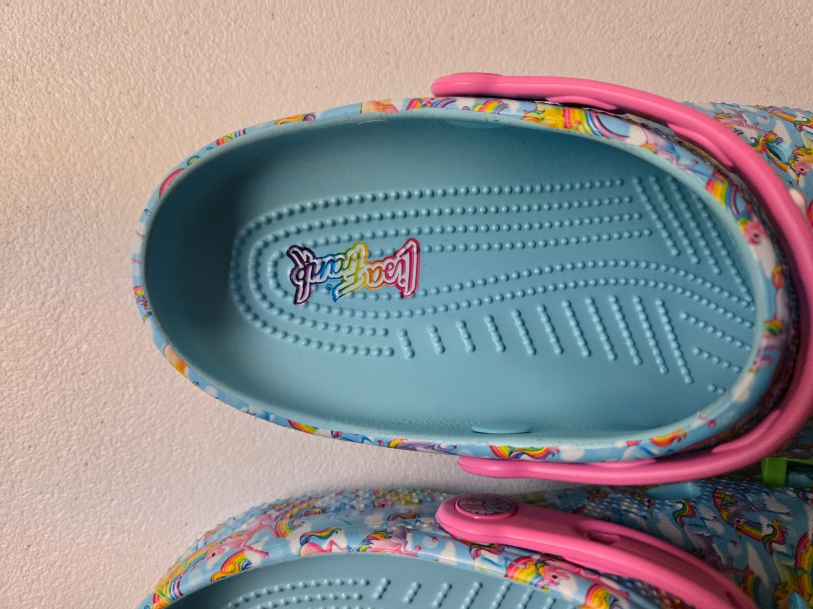 Lisa Frank Crocs Junior Youth Rainbow Unicorn Size Junior J6 – 9.5″ Blue Purple