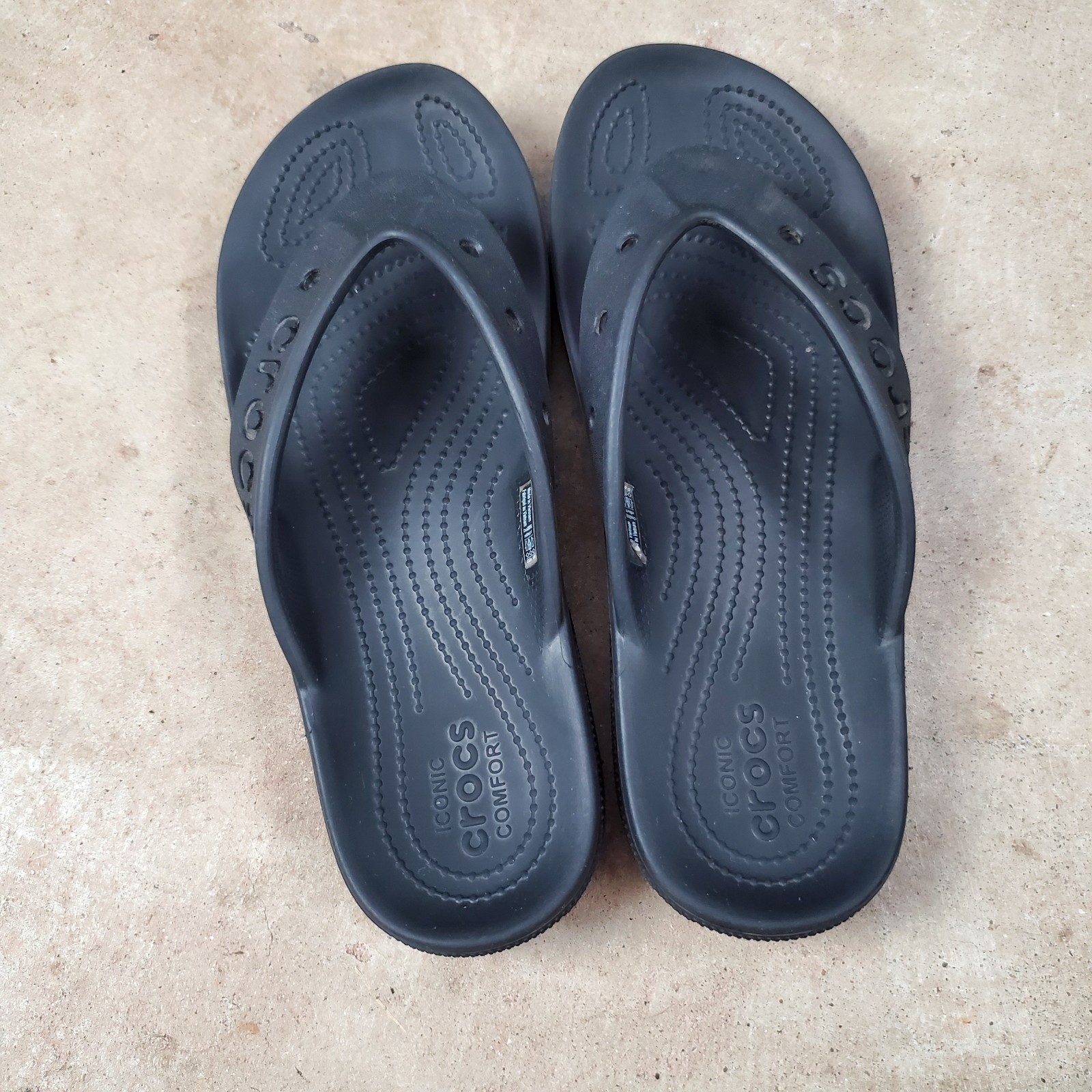 Crocs Baya II Flip Flops Men’s 9 Women’s 11 Black Sandals Slip On 208192
